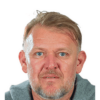 Роберт Просинечки