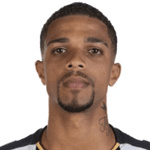 Роберт Сантос