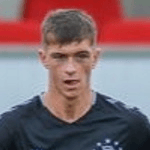 К. Макиннон  