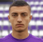 С. Синанович  