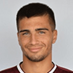 Л. Петрунгаро  