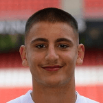 Стефан Корач