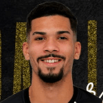 Паулу Виктор  