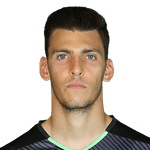 Никос Михаил