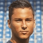 Элтон Вейга