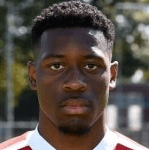 Е. Лофоломо  