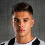 В. Никокиракис  