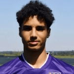 И. Такидине  