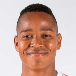 А. Альварес  